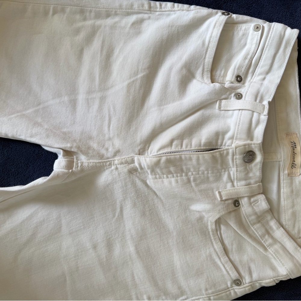 Madewell Women's Skinny Jeans in White perfect for spring